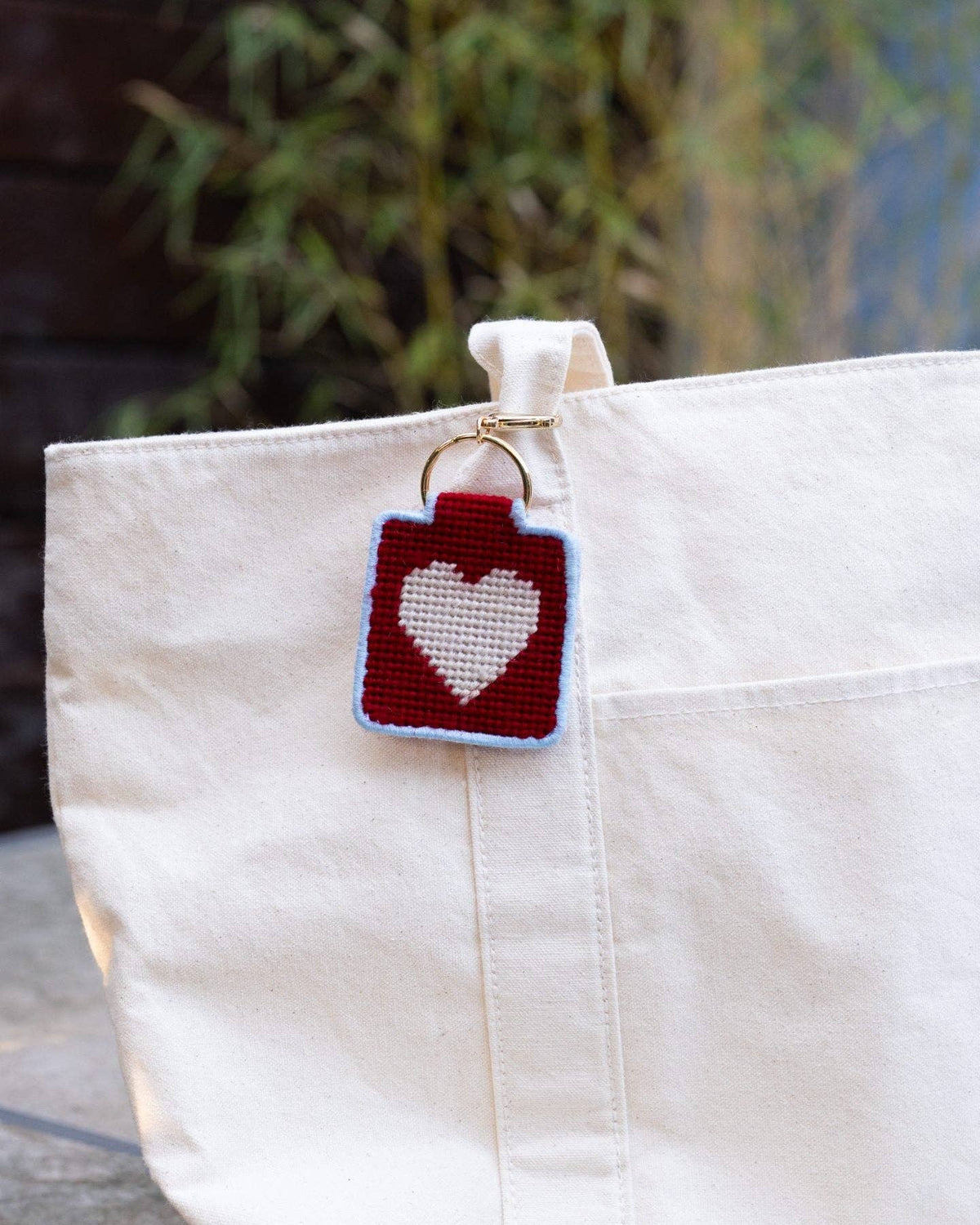 Lucky Feather - Needlepoint Keychain Kit