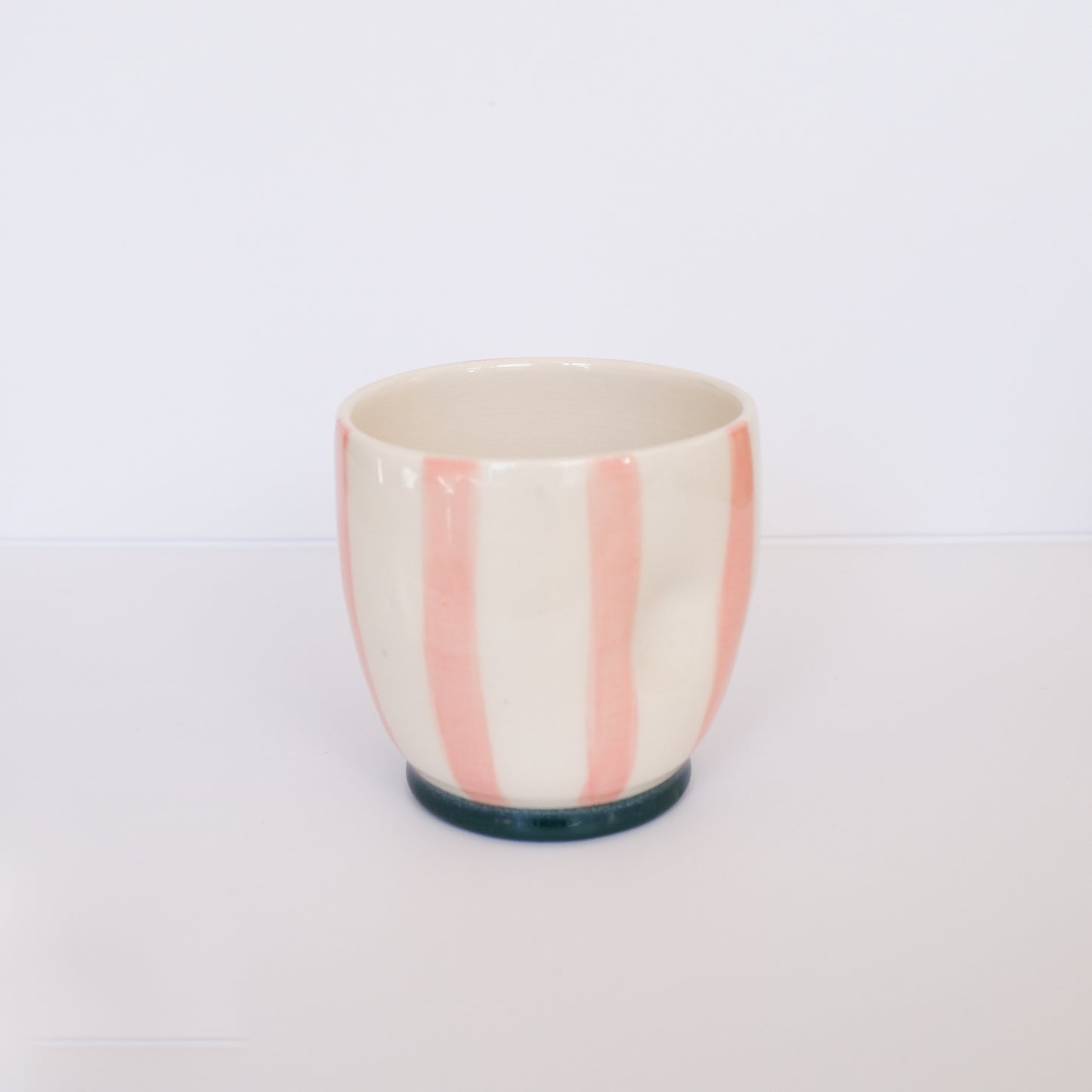 Pink Stripe Thumb Cup