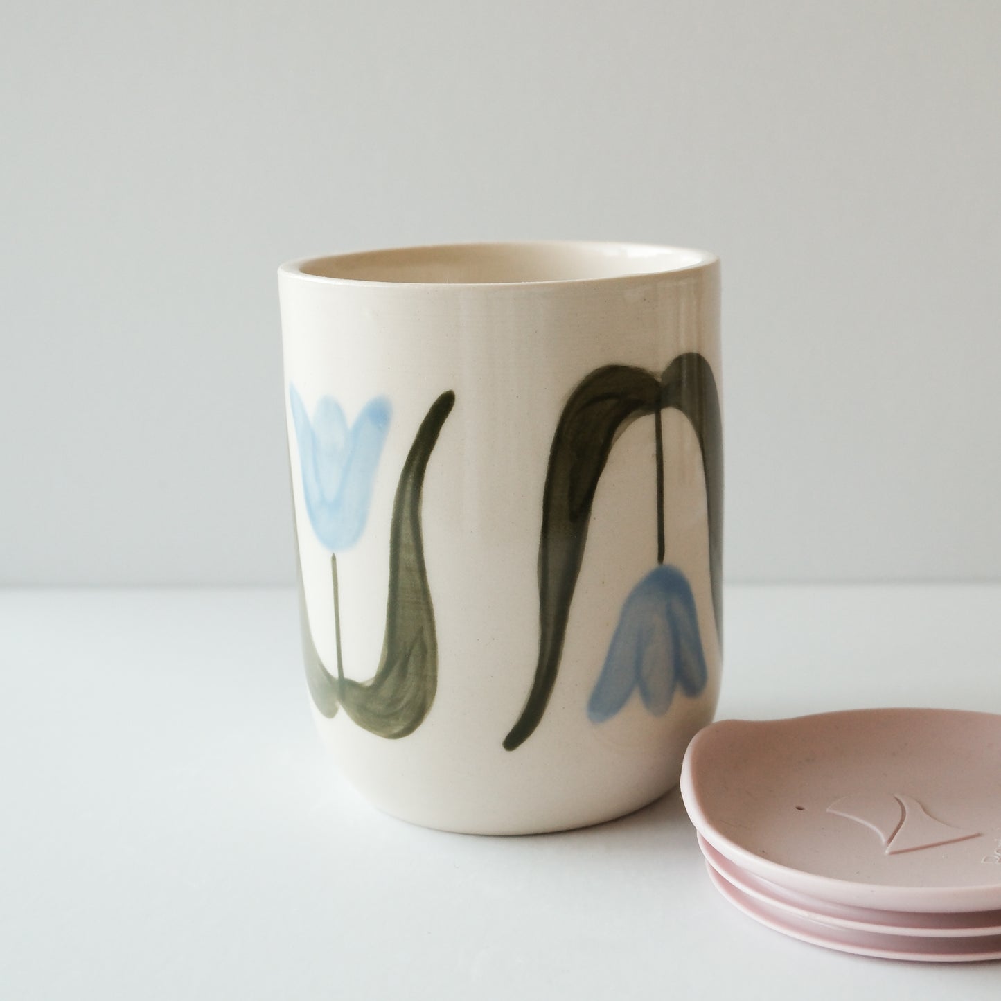 Blue Tulip Lidded Cup