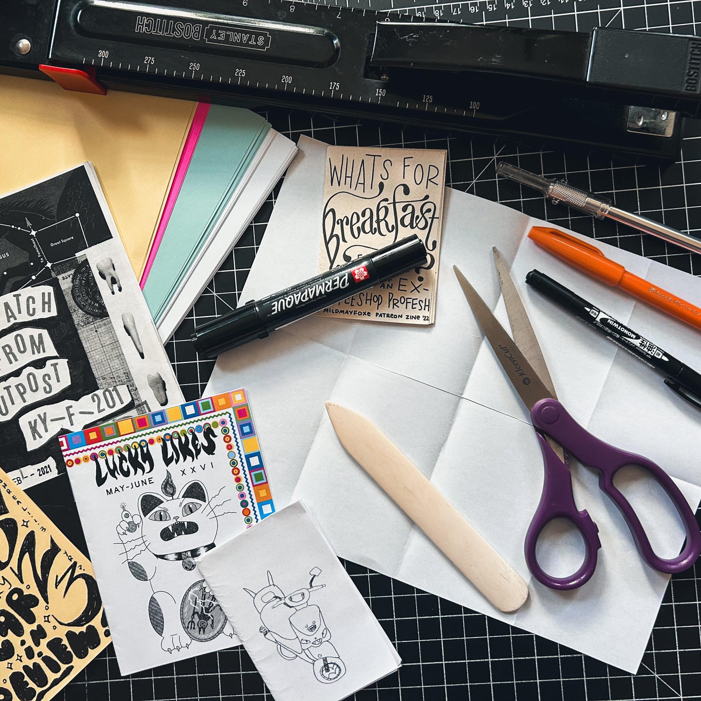 10/16 Intro to Zine Making Workshop with Milktooth Co